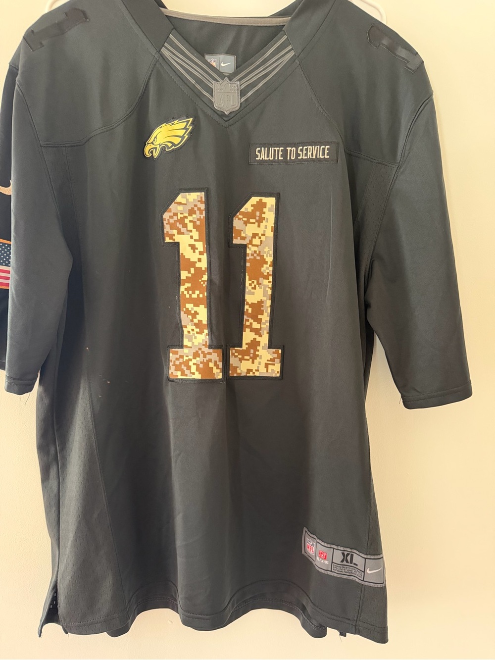 NFL Black Athletic Jersey Hem Tag XL with Nike and NFL Logos